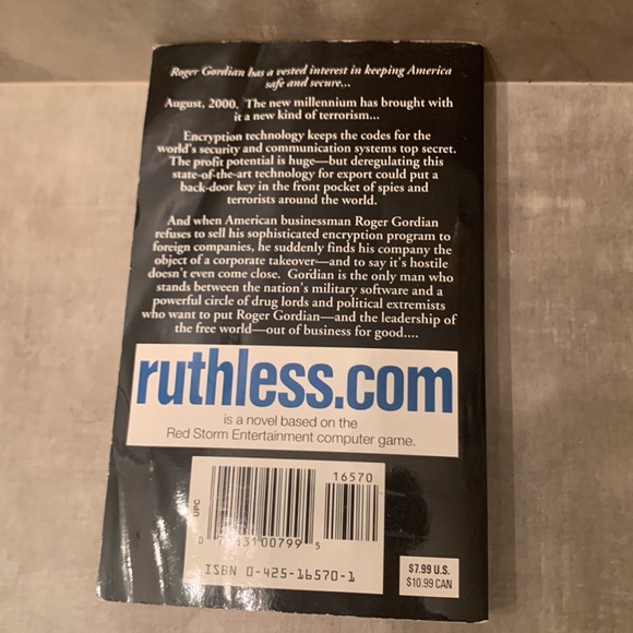 TOM CLANCY’s The Hunt for Red October & Power Plays Books - Picture 7 of 9